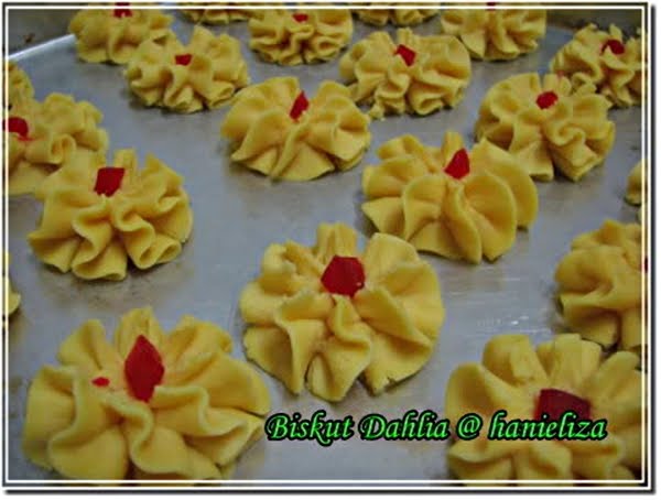 Hanieliza's Cooking: Biskut Dahlia