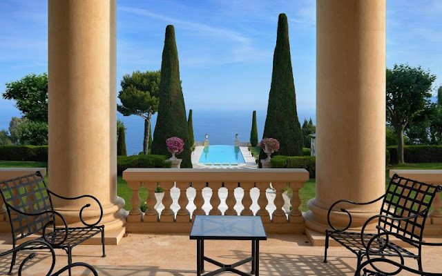 Legendary Mansion On The French Riviera With Neo-Palladian Style Architecture