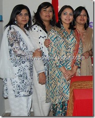 pakistani hot aunties. indian aunties. desi aunties. desi girls. desi bachiyan. hot aunties. hot desi girls (38)