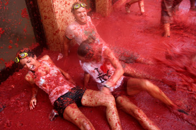 Tomatina Tomato Fight 2010 Seen On www.coolpicturegallery.net