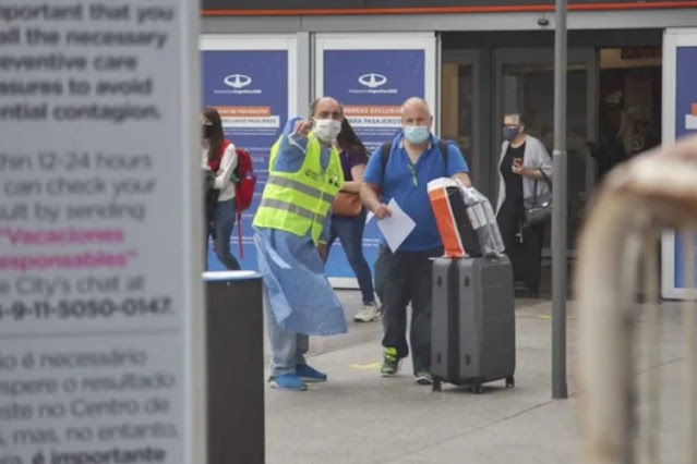 Cobraran un nuevo impuesto por viajar en avión