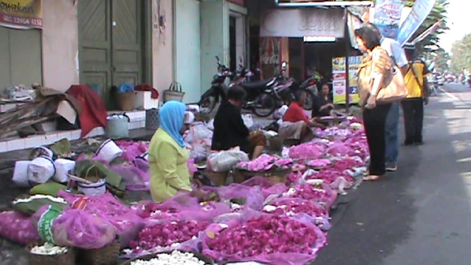 Jelang Puasa Pedagang Bunga di Solo Mulai Menjamur 