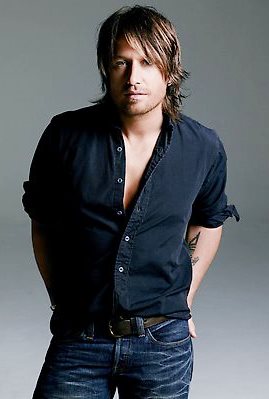 Foto de Keith Urban posando parado