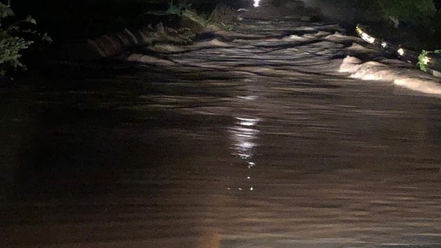 Barragem rompe em Sobral e interdita CE-178; veja vídeo