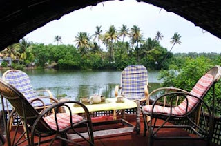 Kerala houseboat packages