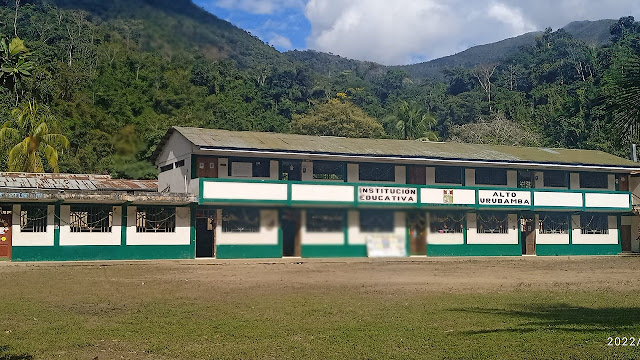 Escuela ALTO URUBAMBA - Kiteni
