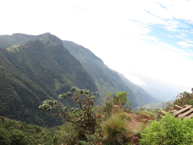 world's end, sri lanka, horton plains