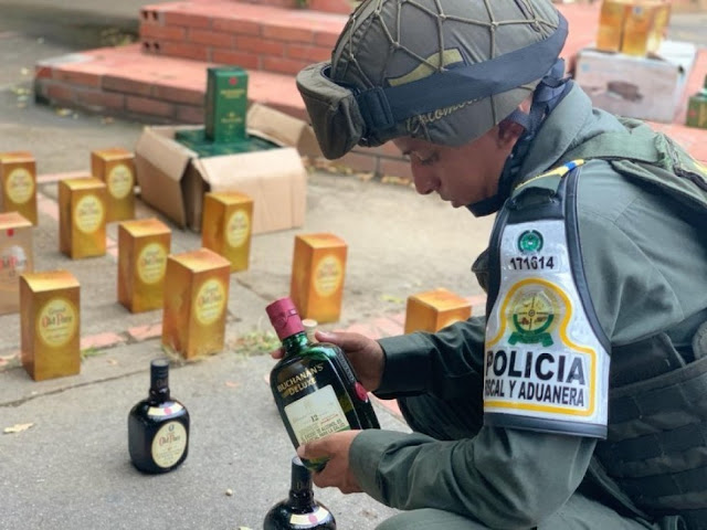 FRONTERA: 40 botellas de licor adulterado incautan las autoridades en el municipio de Arauca-Colombia.