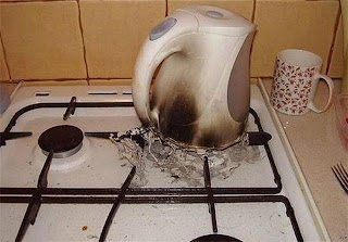 electric kettle you are doing it wrong, kettle you are doing it wrong, you are doing it wrong, kettle fail, electric kettle fail, boiling water fail