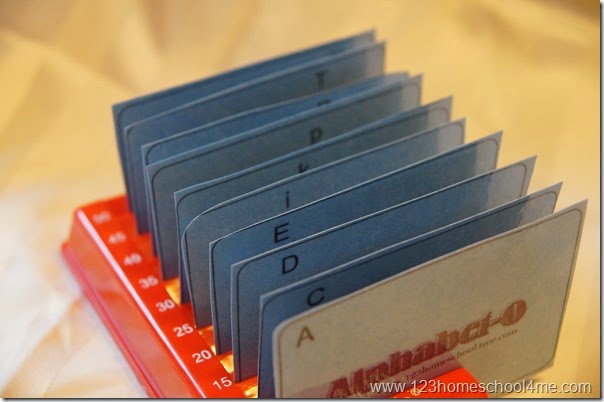 Alphabet -O - An alphabetizing game for kids