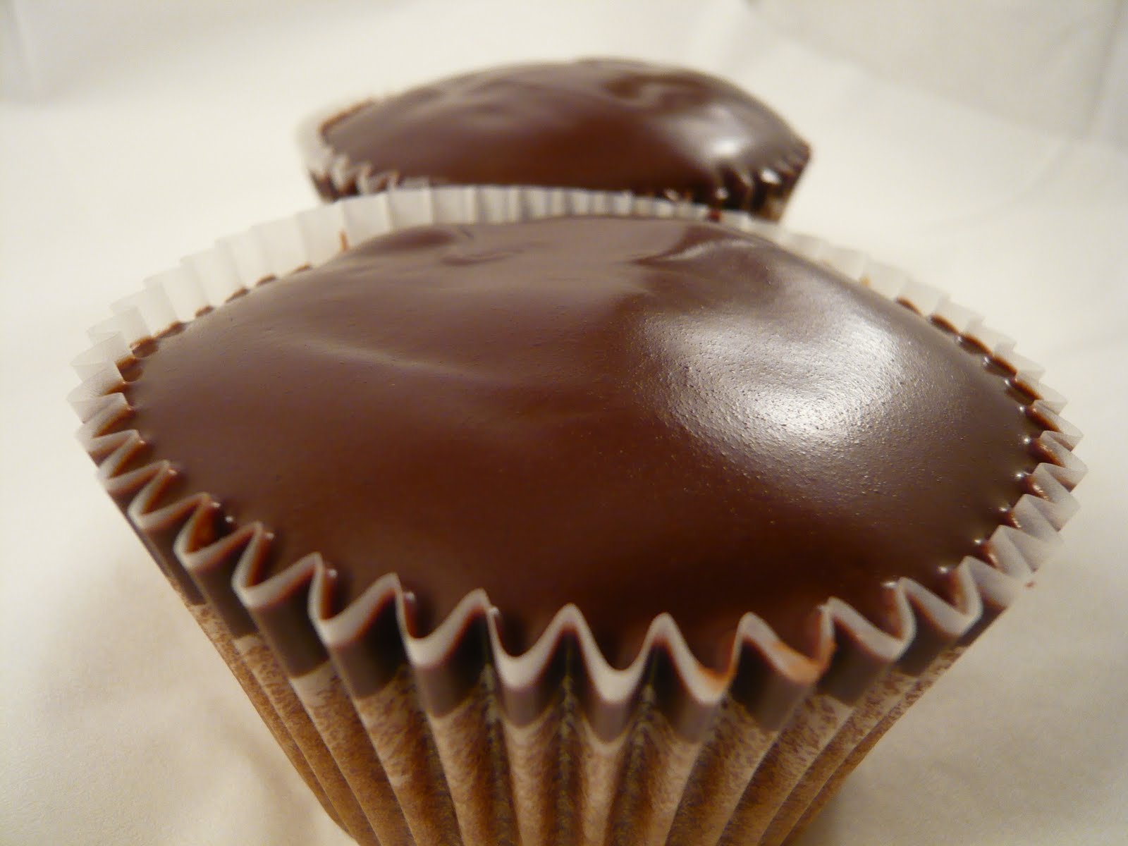 cupcakes moist chocolate to glaze cupcakes how make  Soft with recipe chocolate shiny fluffy Cooking: and