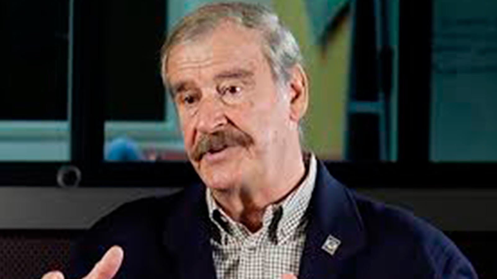 Vicente Fox asegura que AMLO se “los va a fornicar” 