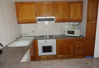 Nazaré - Alugo apartamento T2 - cozinha