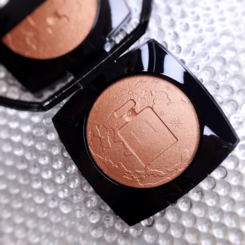 CHANEL HOLIDAY 2022 COLLECTION, ÉCLAT LUNAIRE illuminating powder