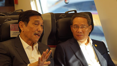 Luhut-PM China Jajal Kereta Cepat, Halim-Karawang 15 Menit