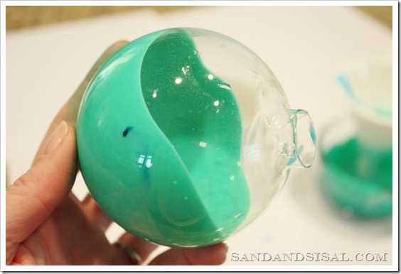swirl glue in ornament 