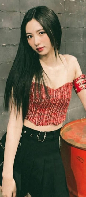 Jiwon/ Heo Ji Won (Cherry Bullet)