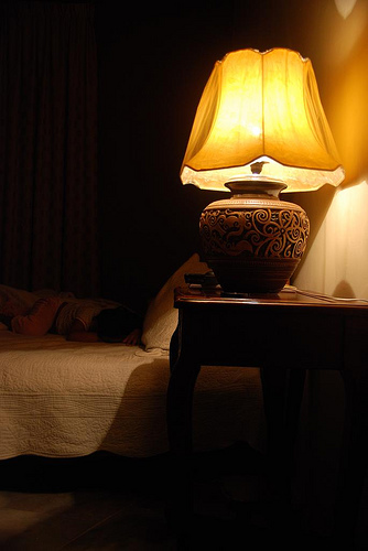 Bahaya Tidur  Pasang Lampu  Azim Aris