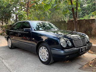 Dijual mercedess benz w210 E230 Classic aka New Eyes