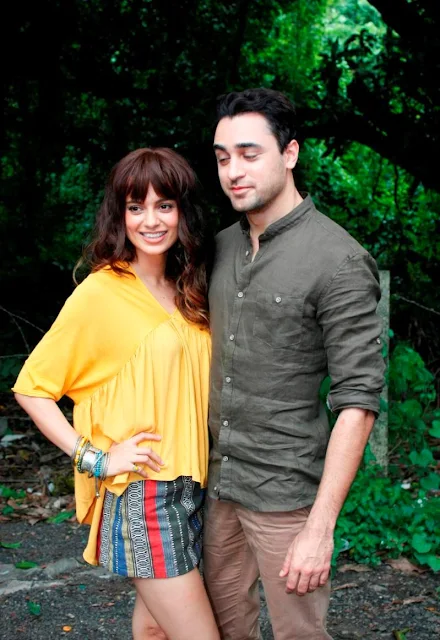 Kangana Ranaut Super Sexy Legs Show On The Sets Of Film Katti Batti” In Aarey