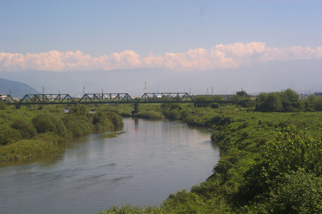 橋の上からの風景