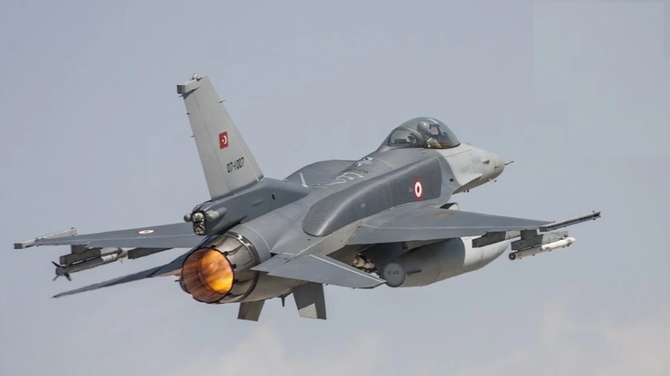 25 παραβιάσεις του εναέριου χώρου από την τουρκική αεροπορία