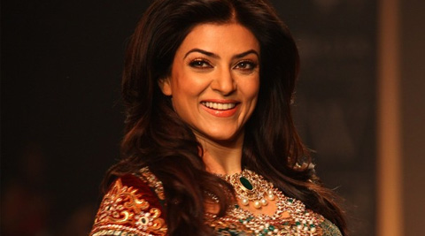 SUSHMITA SEN SIAP LUNCURKAN BUKU AUTOBIOGRAFINYA