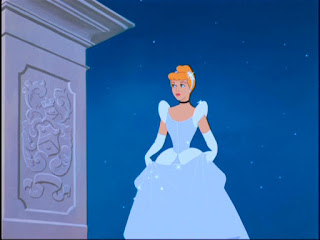 21 Cendrillon au bal