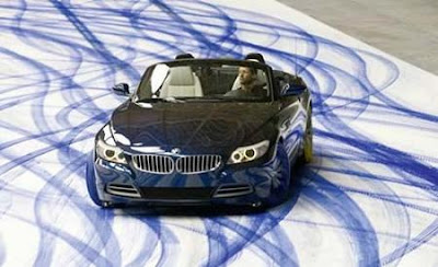 BMW Z4 Paints Seen On coolpicturesgallery.blogspot.com Or www.CoolPictureGallery.com