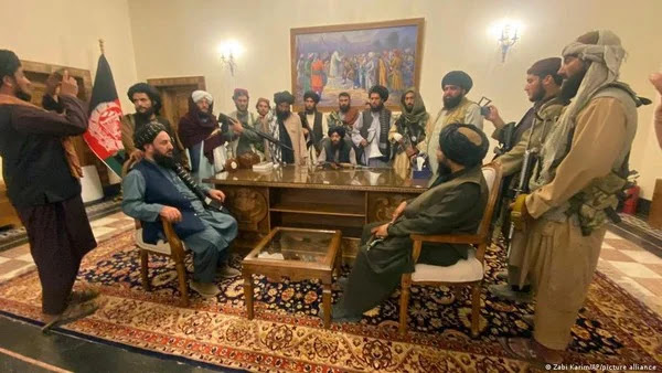 Kuasai Afghanistan, Taliban Ampuni Semua Pejabat