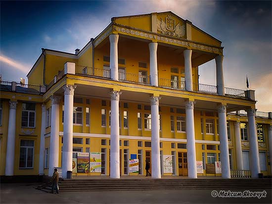 Фотограф Максим Яковчук: Будинок культури «Дарниця»