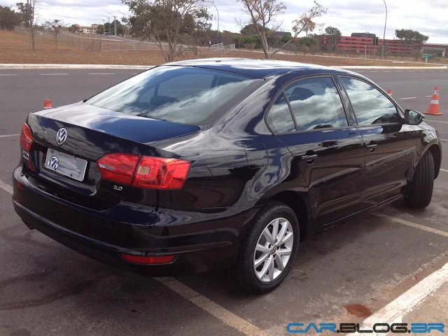 VW Jetta 2013 - Preto Mystic