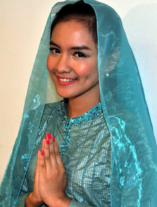 Intan Nuraini jilbab