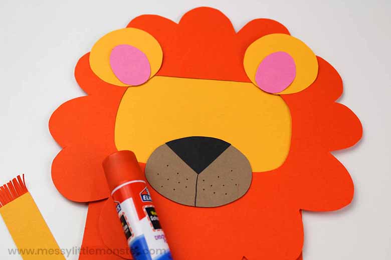 lion craft - paper bag puppet