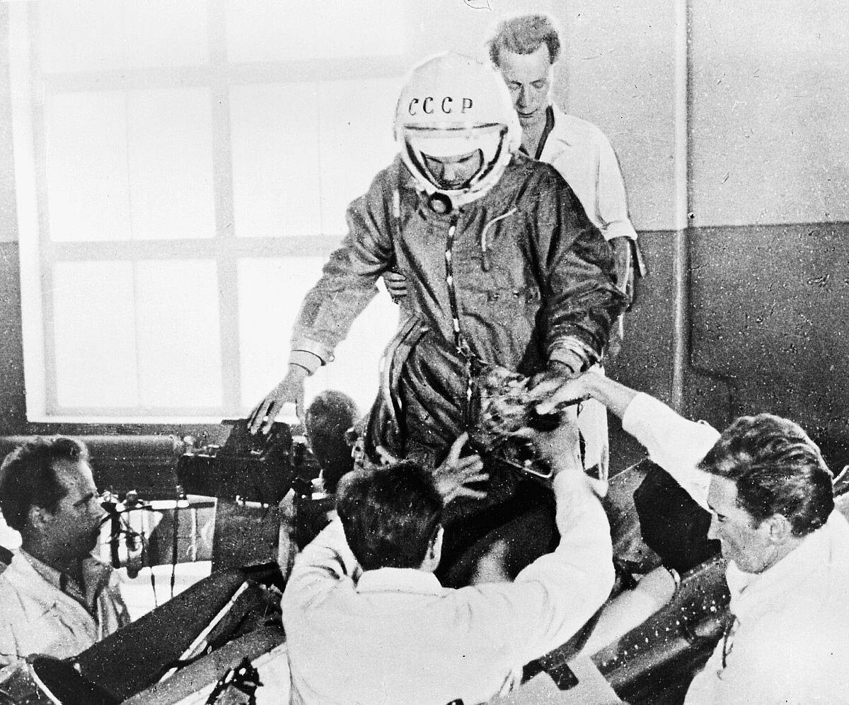 Первый запуск человека в космос ссср. Гагарин 1959.