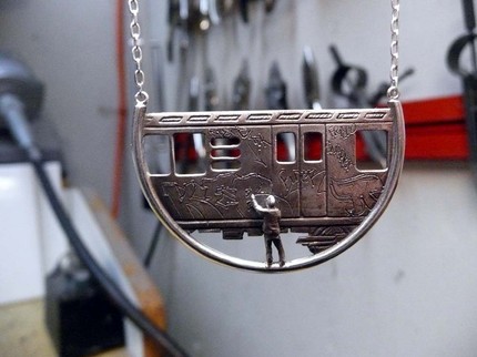 train pendant