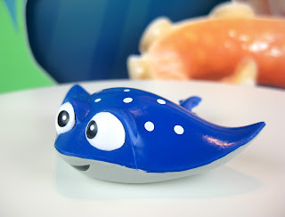 finding dory blind bags series 2 mr. ray