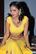 shreya vyas latest hot pics-thumbnail-12