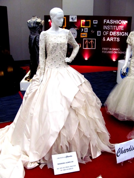 Beautiful Wedding  Gowns  by Chardin at SMX Convention 