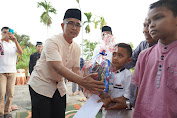 PT PIM Bagikan Santunan dan Paket Lebaran untuk Ratusan Anak Yatim Desa Lingkungan