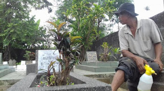 PENJAGA MAKAM