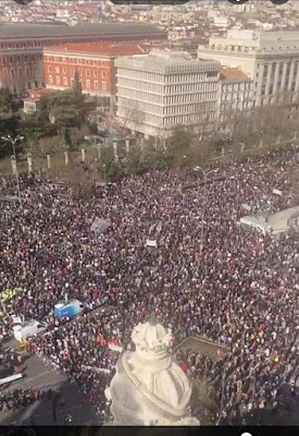 La manifestación.     The demonstration.     ???