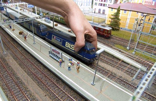 biggest model train set