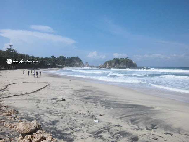 pantai klayar