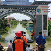 Banjir Melanda Pantura Karanganyar Demak, Solopeduli Bantu Evakuasi Warga 