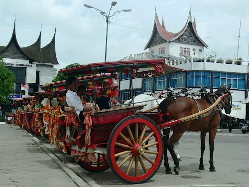  Gambar  Alat Transportasi Tradisional