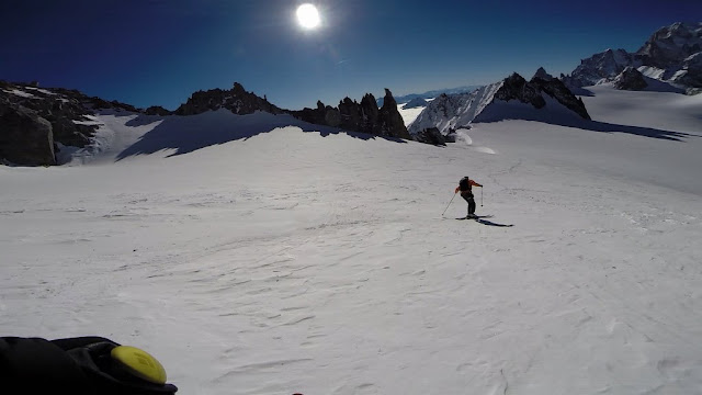 DENT DU GEANT SKI DE RANDO glacier des marbrés MANU RUIZ 