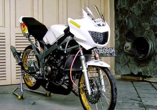 modifikasi motor ninja rr jari jari  tahun ini