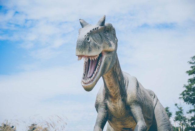 حقائق عن ديناصور التيرانوسورس