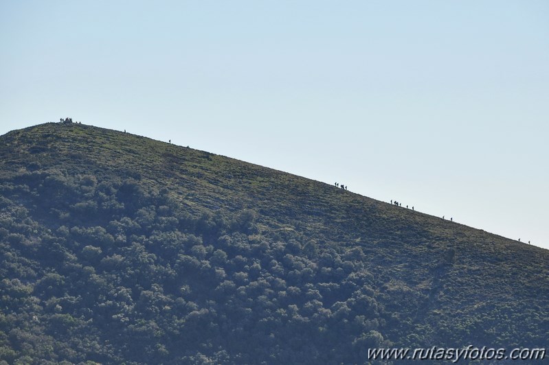 Subida al Peñón de Algámitas